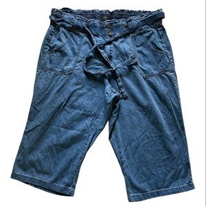 Torrid Jeans Feel the Fit Vintage Stretch Wide Leg Utility Belted Cropped Sz 22